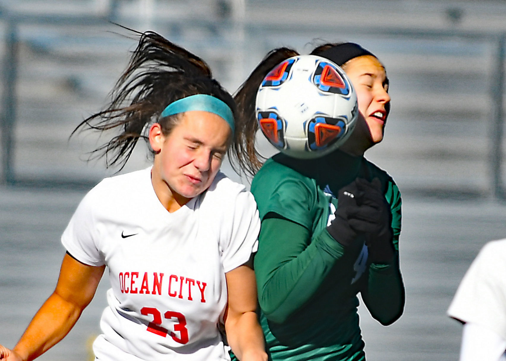 111719_spt_ocgirlssoccer00123694